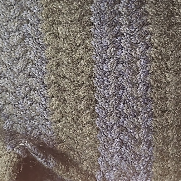 Wool & Mohair Blend Lord & Taylor Knit - Picture 2 of 6